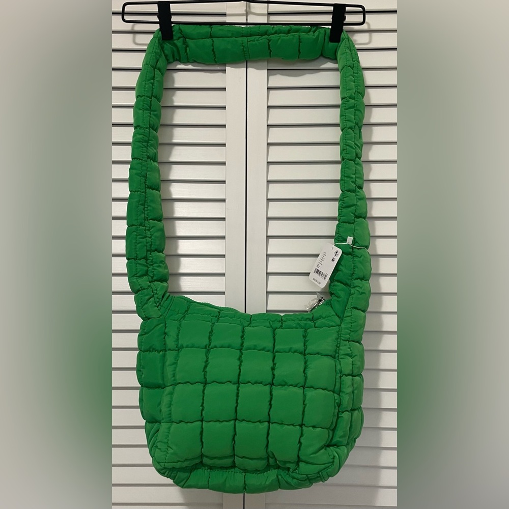 NWT FP Movement Quilted Baby Carryall Sling Bag - Picture 3 of 3